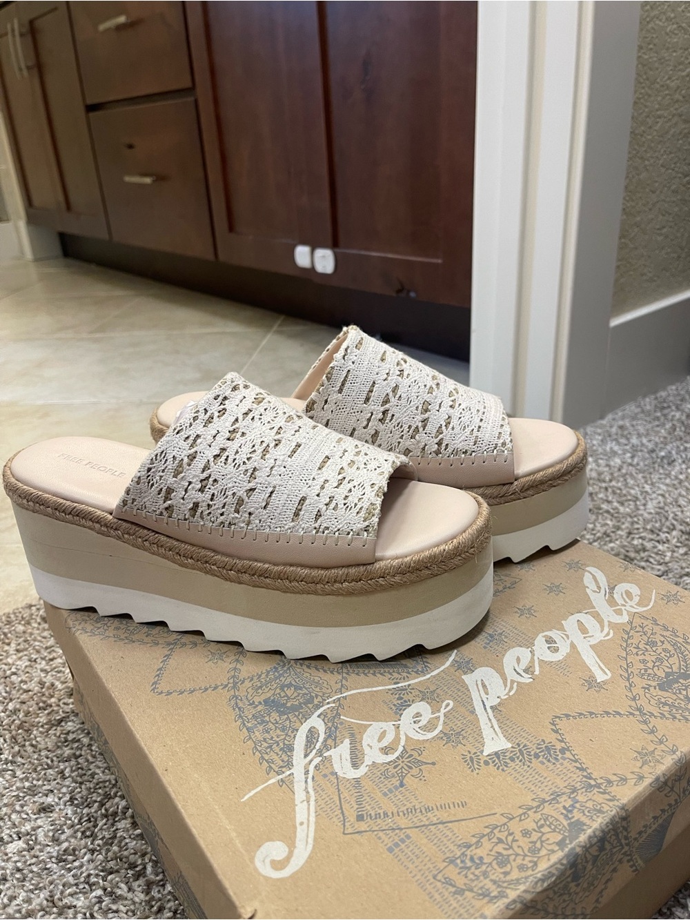 NWT! Free People Cream Crochet Platform Slide Sandals - 8.5